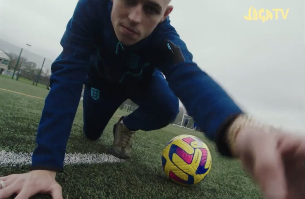 Último Anúncio Viral De Corteiz X Nike Air Max 95 Apresenta Phil Foden