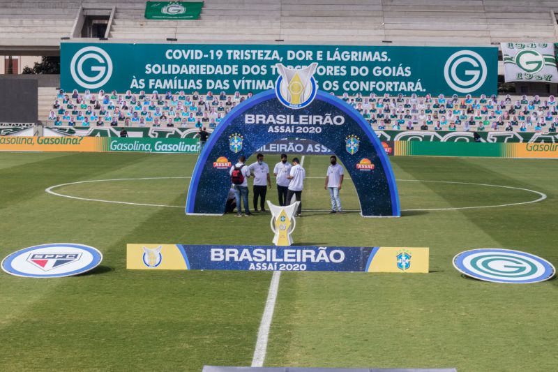 Jogo Goiás X São Paulo é suspenso após dez atletas do Goiás testarem positivo para o Covid-19.
