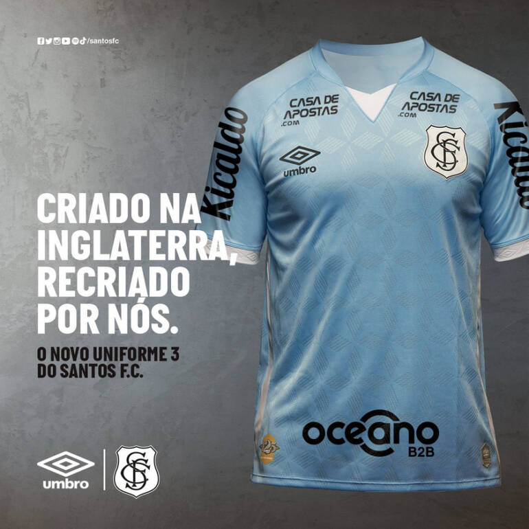 Santos lança terceira camisa azul clara.