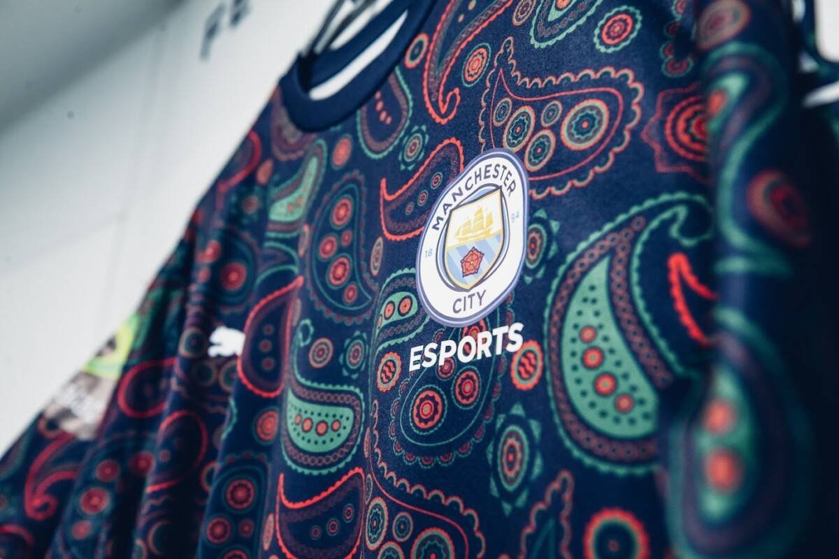 Manchester City e Puma lançam camisa para o time de eSports.