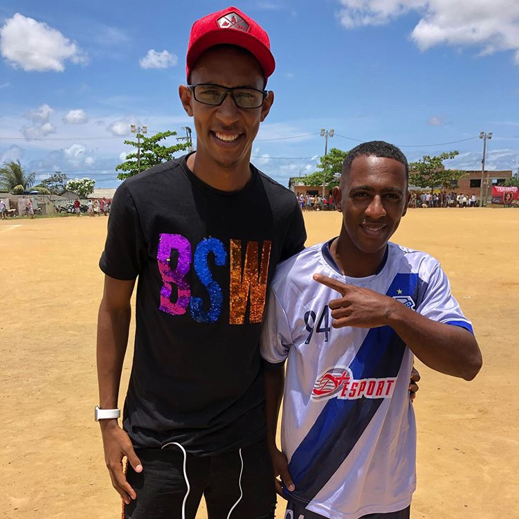 Conheça Ney Silva “A Voz Da Varzea”.