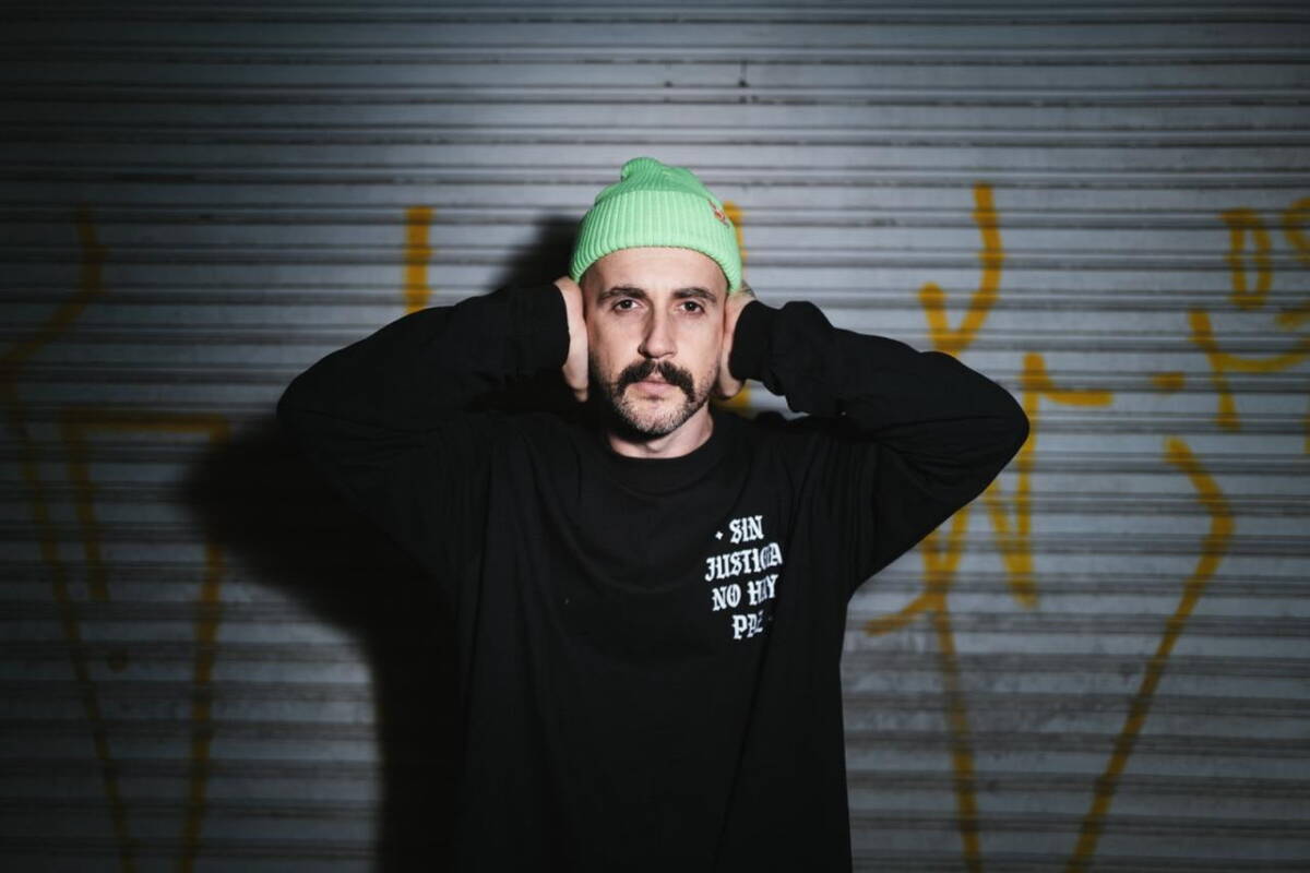 Abel lança o  videoclipe da música “Vozes”.