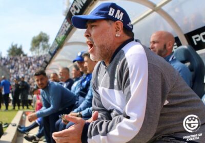 UREGENTE! Maradona será operado após coágulo no cérebro .