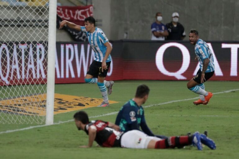 Flamengo é eliminado da Libertadores pelo Racing; time carioca vive dias complicados – Veja os melhores momentos.