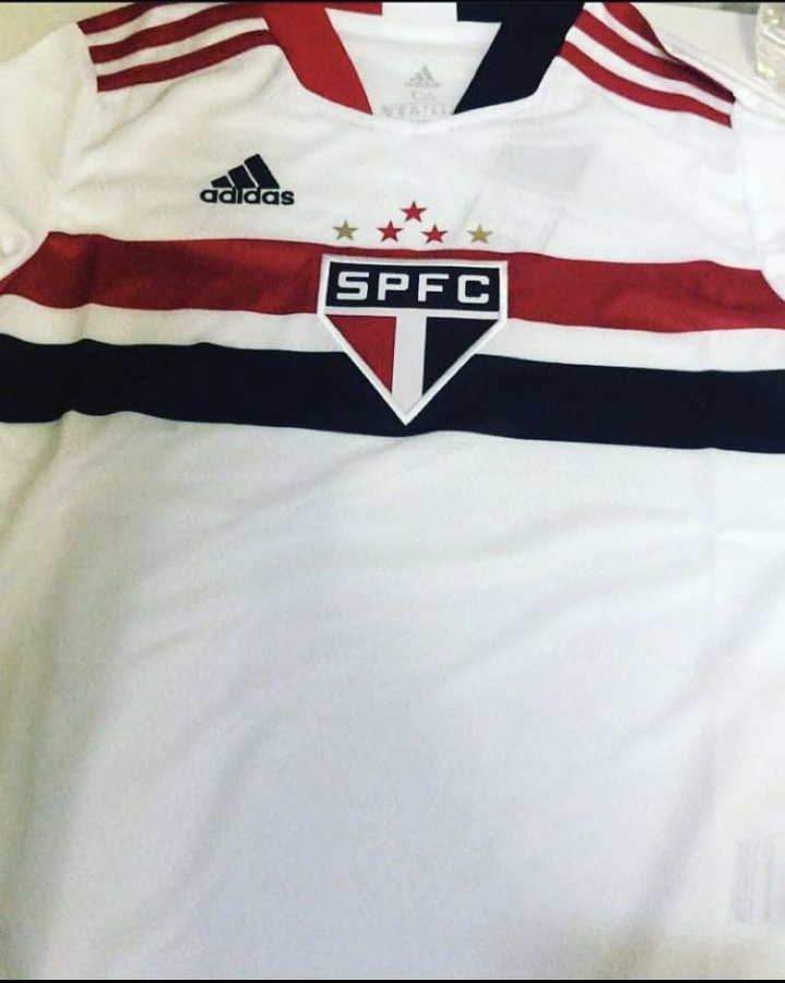 Vazou a nova camisa do São Paulo 2021