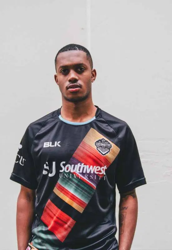 USL Renova Parceria Com Black Arrow FC; o objetivo é continuar mostrando a interseção do futebol e da cultura negra. USL Renova Parceria Com Black Arrow FC; o objetivo é continuar mostrando a interseção do futebol e da cultura negra.
