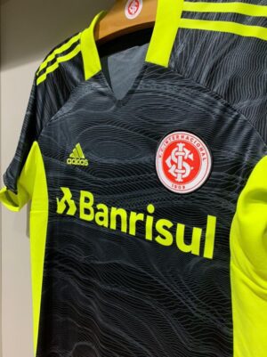 No dia do Goleiro, adidas lança novos uniformes para Cruzeiro, São Paulo, Internacional e Flamengo.