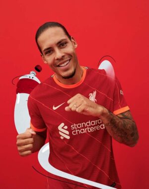 Nike lança a nova camisa do Liverpool 21/22