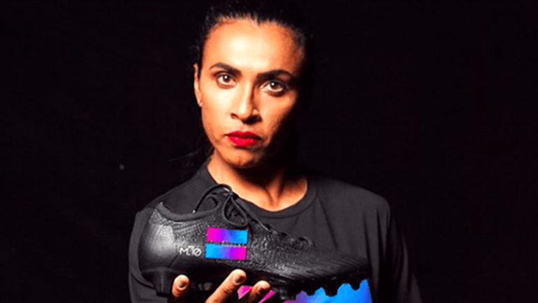Marta é a jogadora de futebol mais rica do mundo