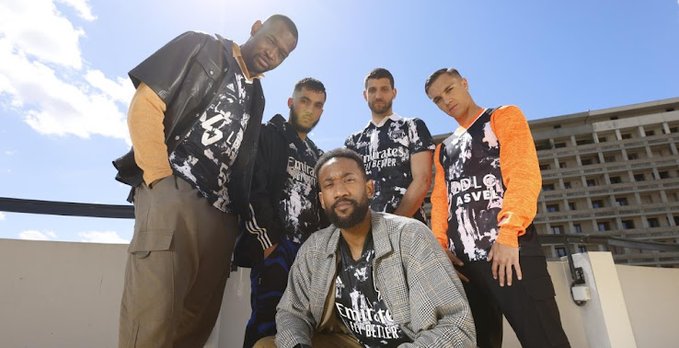 Olympique Lyon lança seu espetacular terceiro uniforme para a temporada 21-22