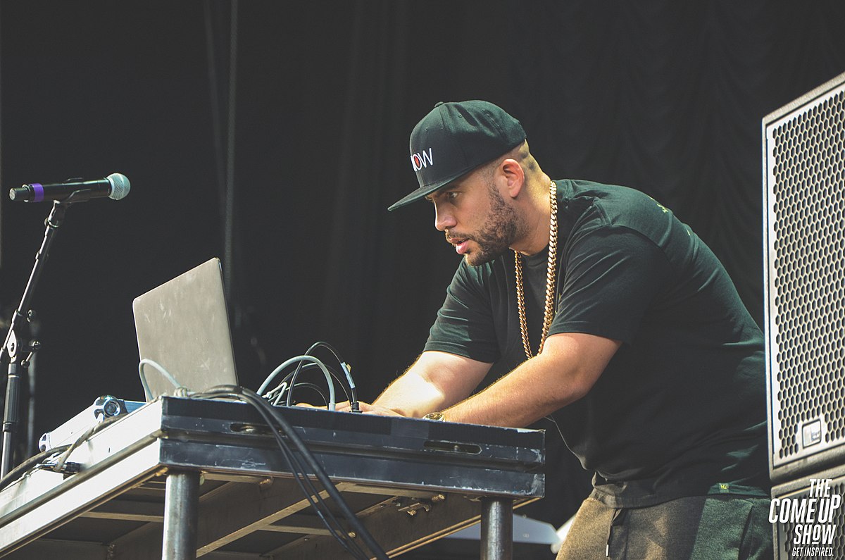 Há 15 anos a RIAA e os Federais nos EUA mudavam o rumo do mercado das mixtapes com as prisões de DJ Drama e Don Cannon