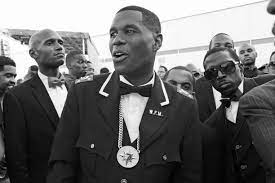 Jay Electronica faz tatuagem no rosto em homenagem ao Ministro  Louis Farrakhan