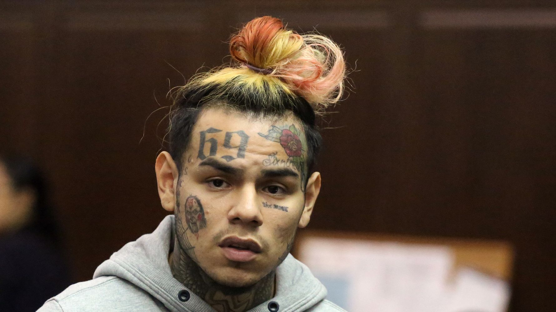 Policial da NYPD que traficava  drogas com Tekashi 69 e Nine Trey implora por misericórdia