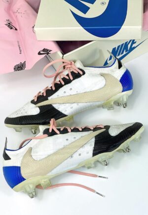 Federico Dimarco recebe sua Nike Mercurial personalizada e inspirada no modelo Jordan 1 Travis Scott x Fragment