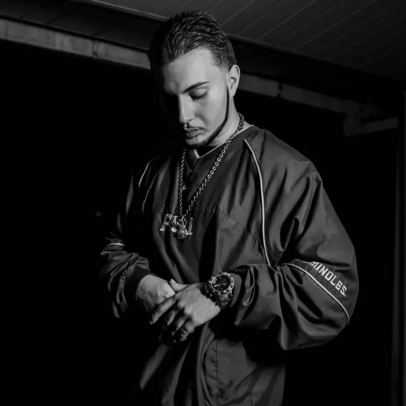 Puterrier faz remix de Gloria Groove no lançamento do clipe de “Apaga a Luz & Toma”, sob produção de Ávila e Biggie Diehl Puterrier faz remix de Gloria Groove no lançamento do clipe de “Apaga a Luz & Toma”, sob produção de Ávila e Biggie Diehl