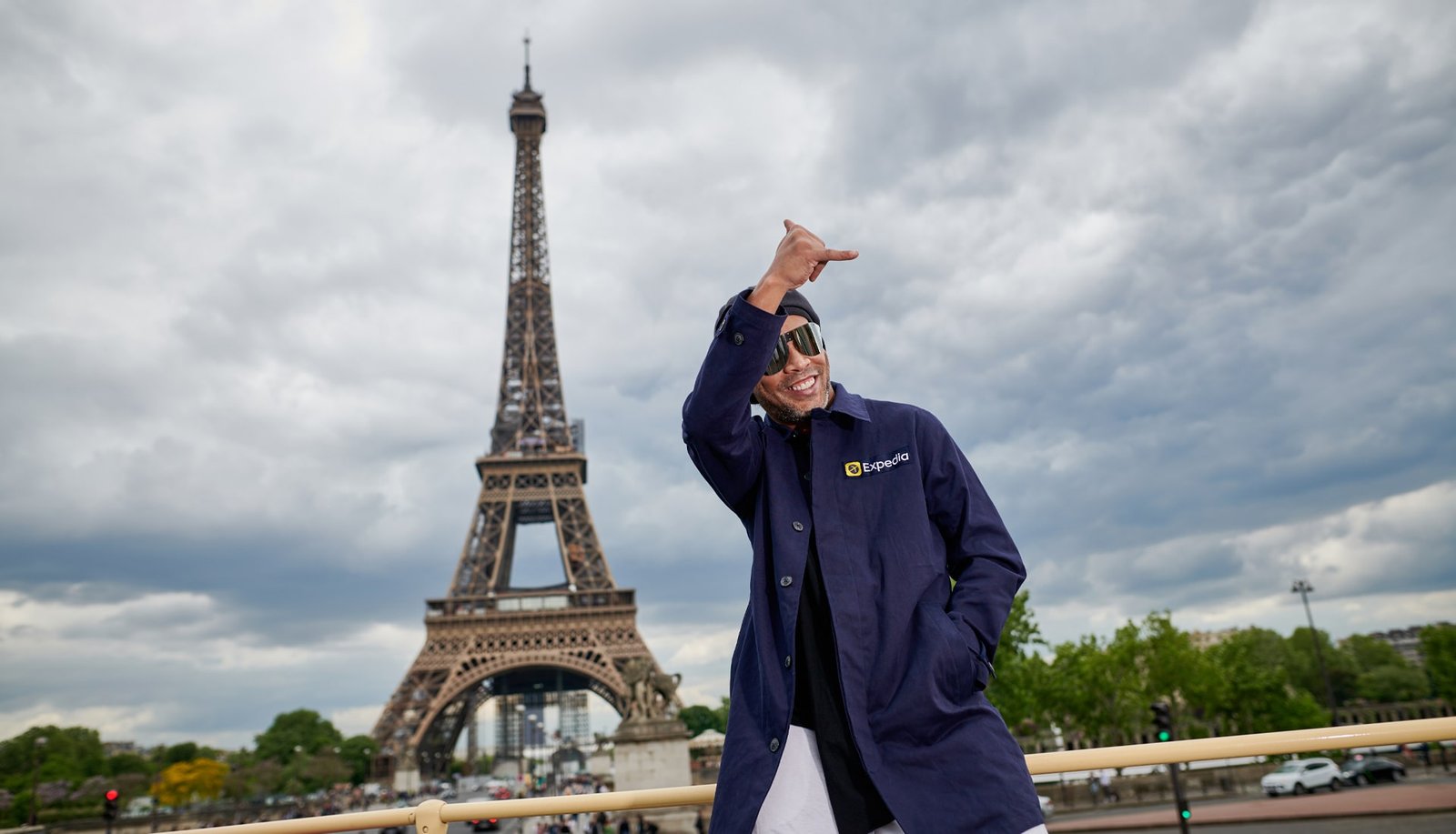 Expedia levará torcedores para um passeio de bus ao lado Ronaldinho Gaúcho por Paris