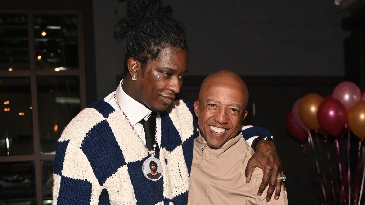 Pedido de fiança negado: Young Thug permanecerá na prisão no mínimo até 2023;  Kevin Liles foi as lágrimas durante testemunho em favor do amigo