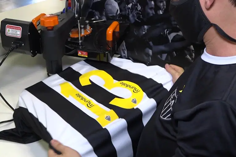 Adidas e Atlético Mineiro escolhem a cor amarelo para a numeração desta temporada