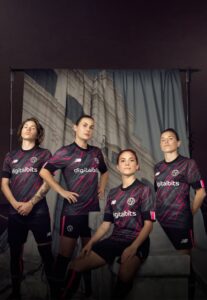 New Balance lança terceira camisa do Roma para a temporada 22/23