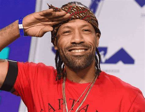 Redman agora é um  paraquedista licenciado, veja o video