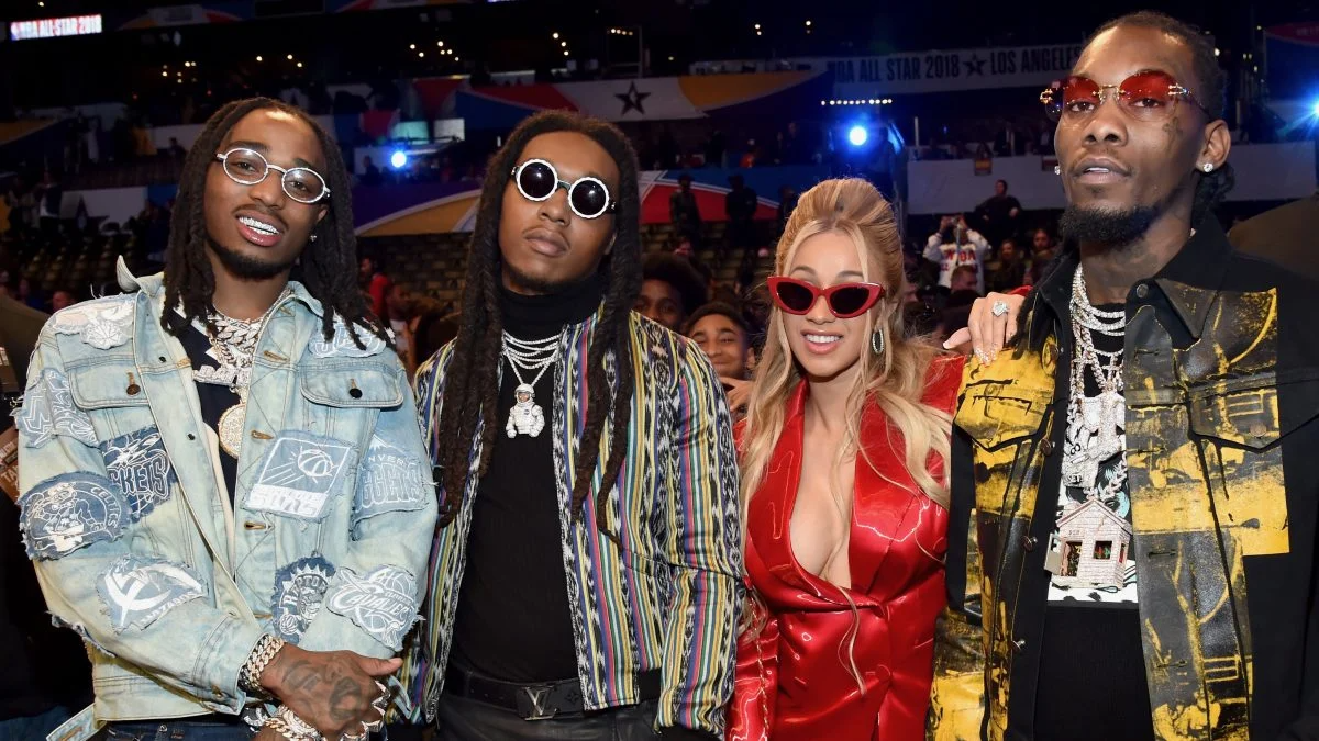 Cardi B compartilha  homenagem comovente a TakeOff  durante o funeral do rapper