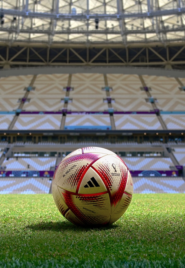 Adidas revela Al Hilm, a bola oficial que será utilizada nas semifinais e final da Copa do Mundo 2022