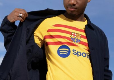 Barcelona revela a quarta camisa 22/23 ‘Senyera’