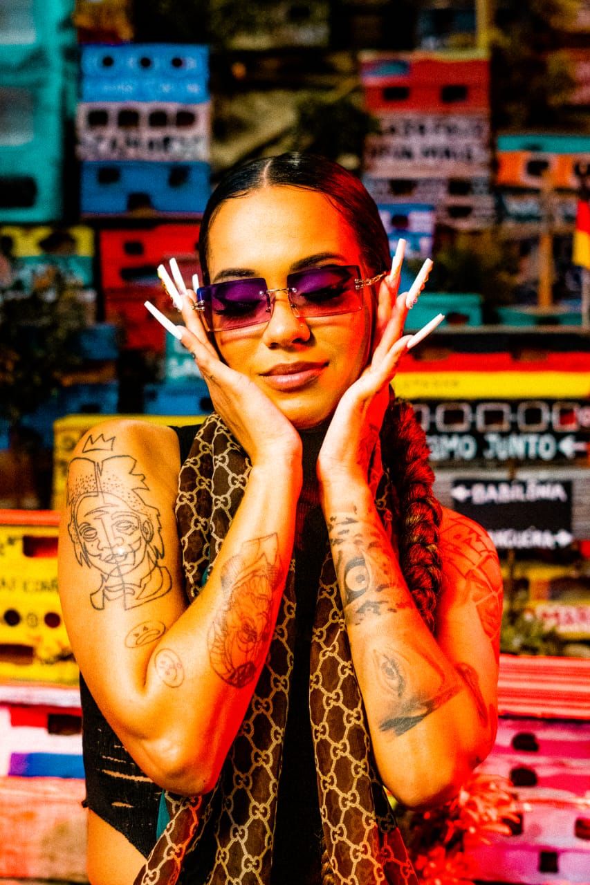 Thai Flow anuncia collab internacional no single “Queen of Hearts”, com caedance e Kay Franklin