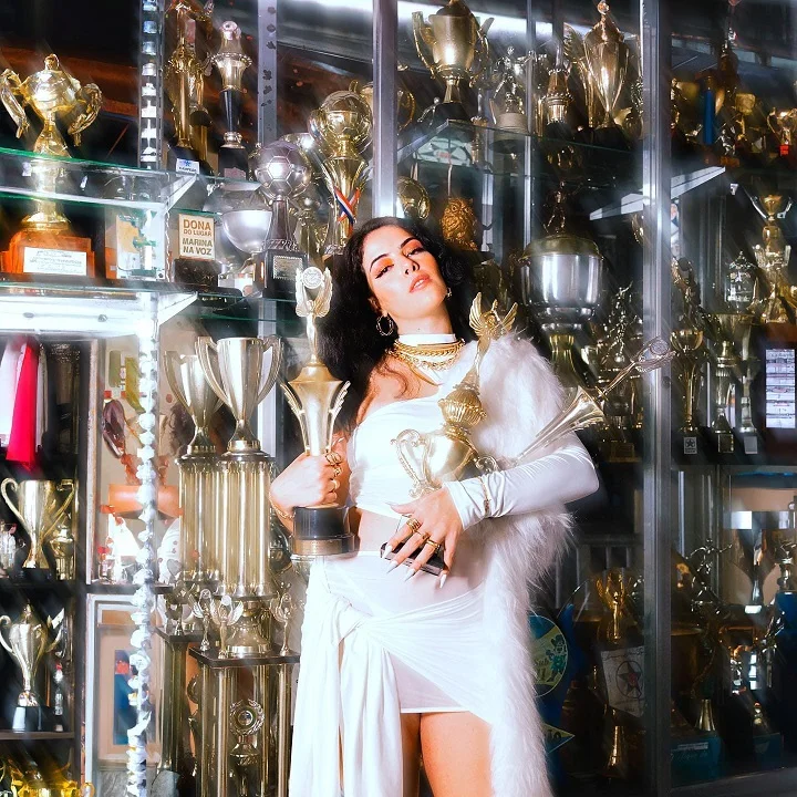 MARINA NA VOZ lança “Dona do Lugar”; single é uma bela junção de Pop e R&B