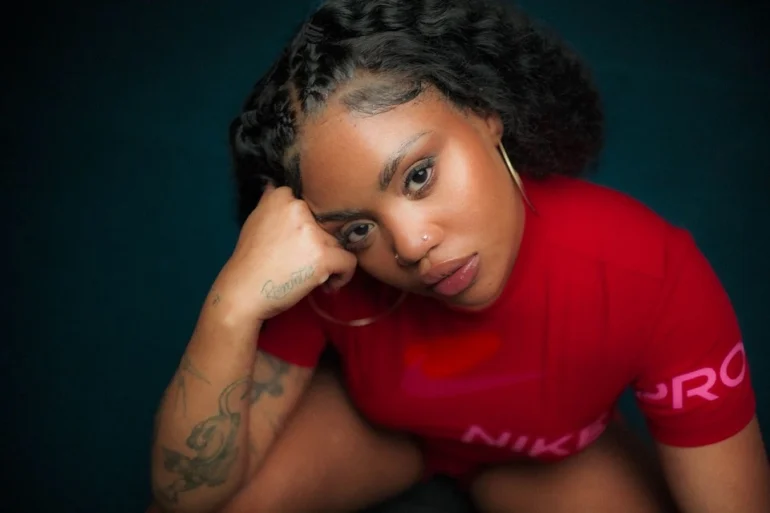 Duquesa enaltece amor próprio com os singles “Taurus” e “Ú.N.I.C.A”