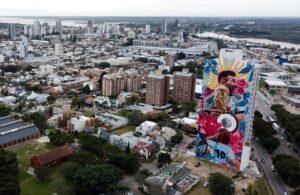 Gigante dos gramados: conheça o maior mural de Messi, que deixou todos impressionados