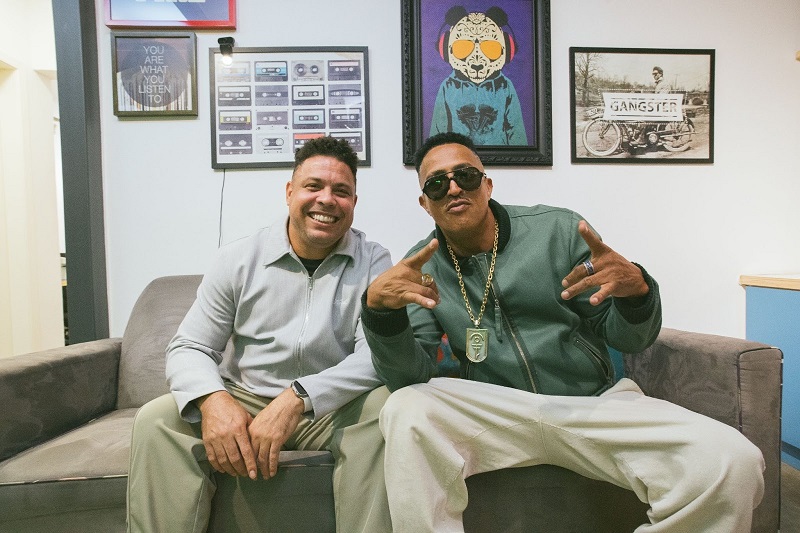 Mano Brown recebe Ronaldo Fenômeno em novo episódio do Original Spotify Mano a Mano