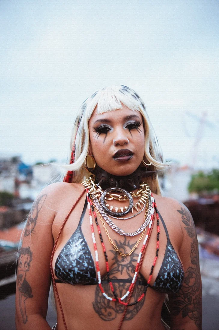 MC Taya Lança “Bitch Eu Sou Incrível”: Uma Nova Era Artística de Intensidade