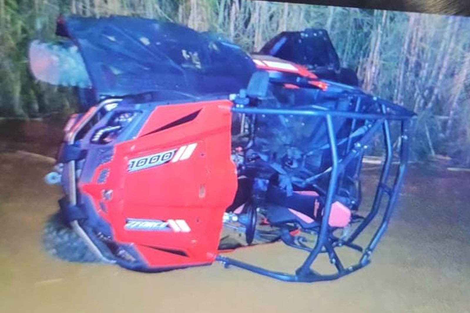 Oruam e Bin sofrem acidente de carro no Rio de Janeiro