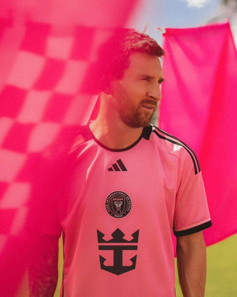 Inter Miami Revela seu Novo Uniforme Principal: Triunfo do Rosa em Possivelmente a Última Camisa de Lionel Messi