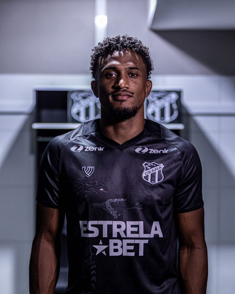 Ceará SC lança novo uniforme celebrando os Dragão do Mar e aos 140 anos da abolição da escravatura no estado