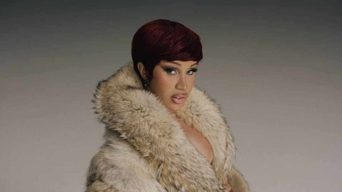 Cardi B fala sobre maternidade, novos filhos e segundo álbum Am I The Drama?