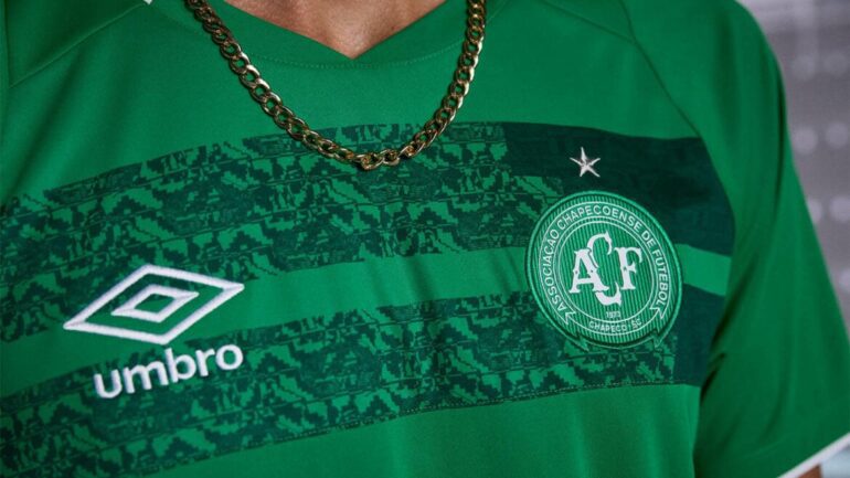 Umbro Revela Novos Uniformes da Chapecoense para a Temporada 2024-2025