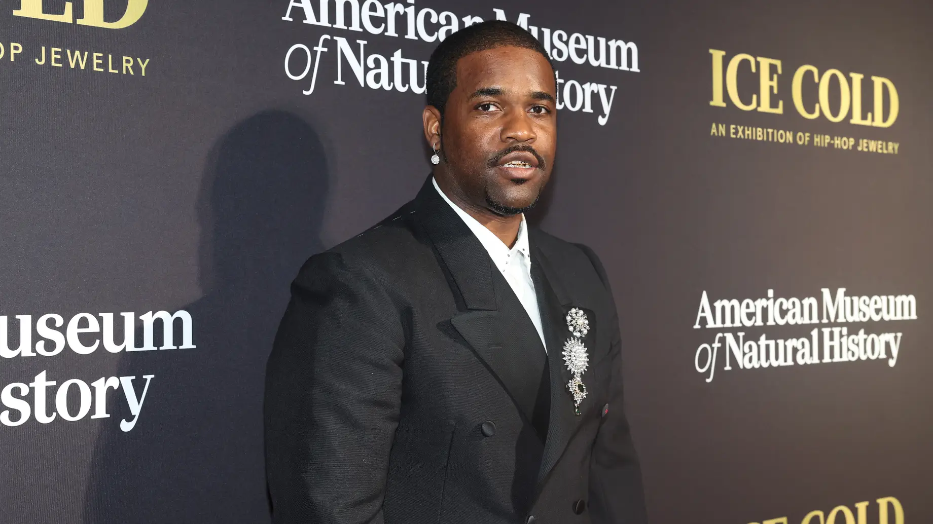 Ferg Presta Homenagem a ASAP Yams, Virgil, Takeoff e Outros Com Novo Grill