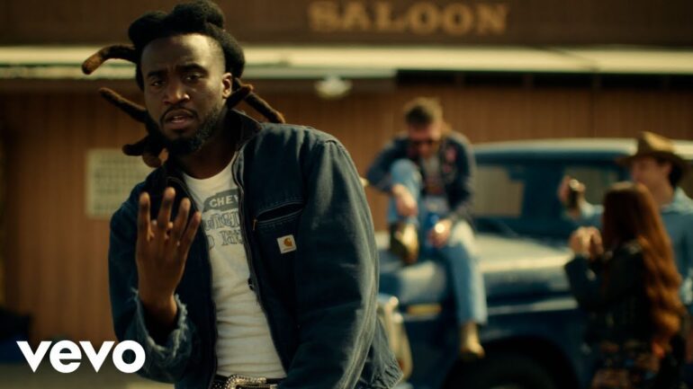 Shaboozey dá voz ao Thursday Night Football com “Let ‘Em Know”
