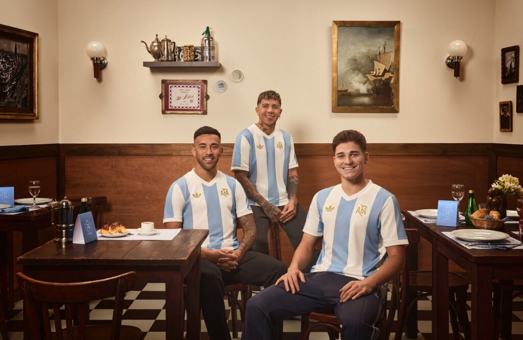 adidas e Argentina comemoram 50 anos de parceria com camisa especial