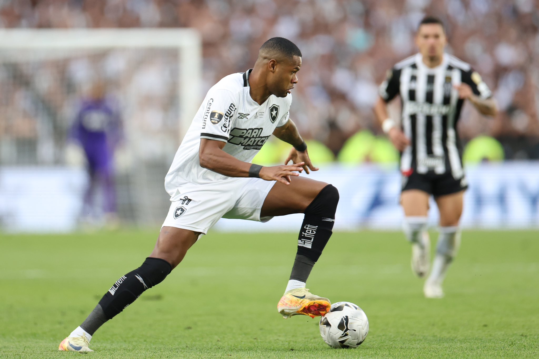 Júnior Santos: De pedreiro aos 23 a artilheiro da Libertadores aos 30 anos