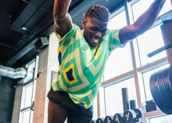 Paul Pogba aparece com Camisa do Brasil Após falar sobre Jogar no Corinthians