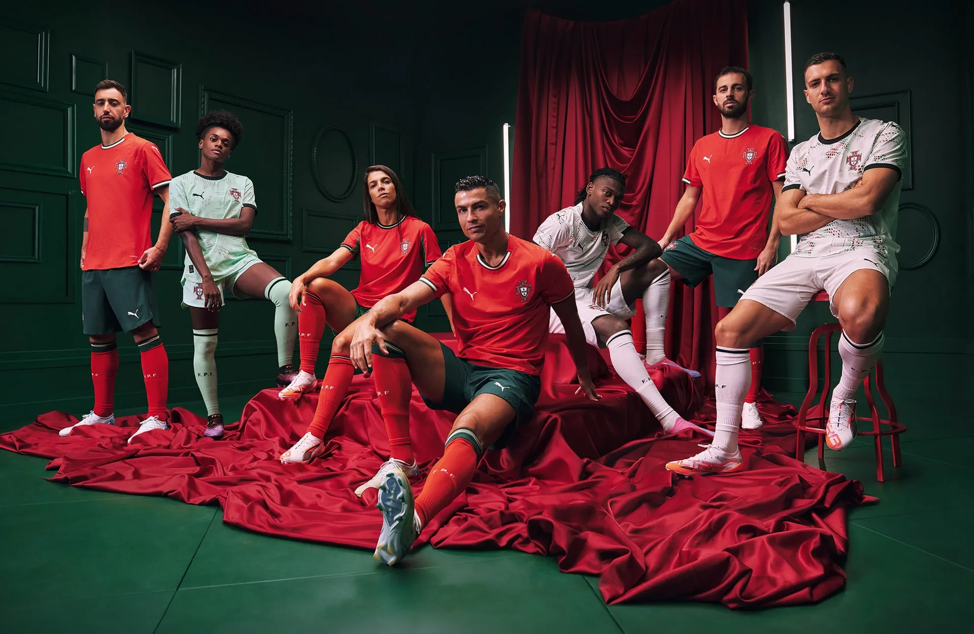 PUMA lança primeiros uniformes de Portugal após 27 anos de contrato com a Nike PUMA lança primeiros uniformes de Portugal após 27 anos de contrato com a Nike