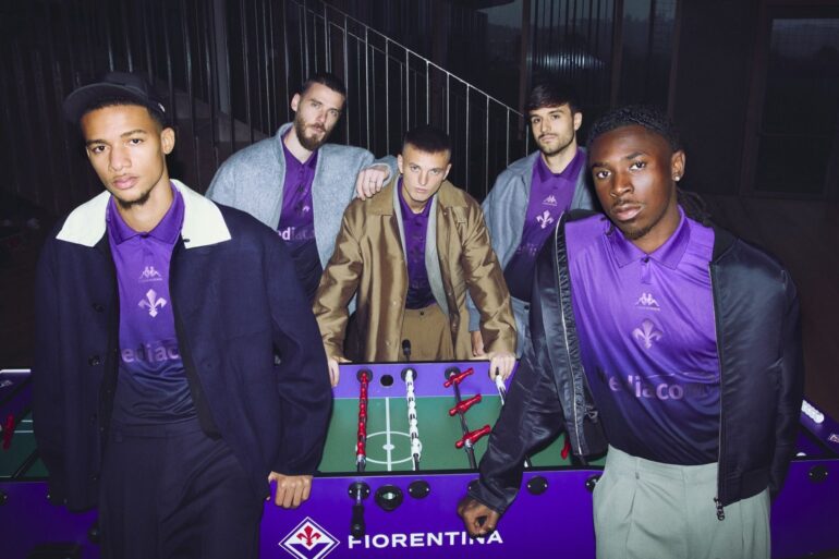 Fiorentina e LuisaViaRoma lançam quarta camisa especial