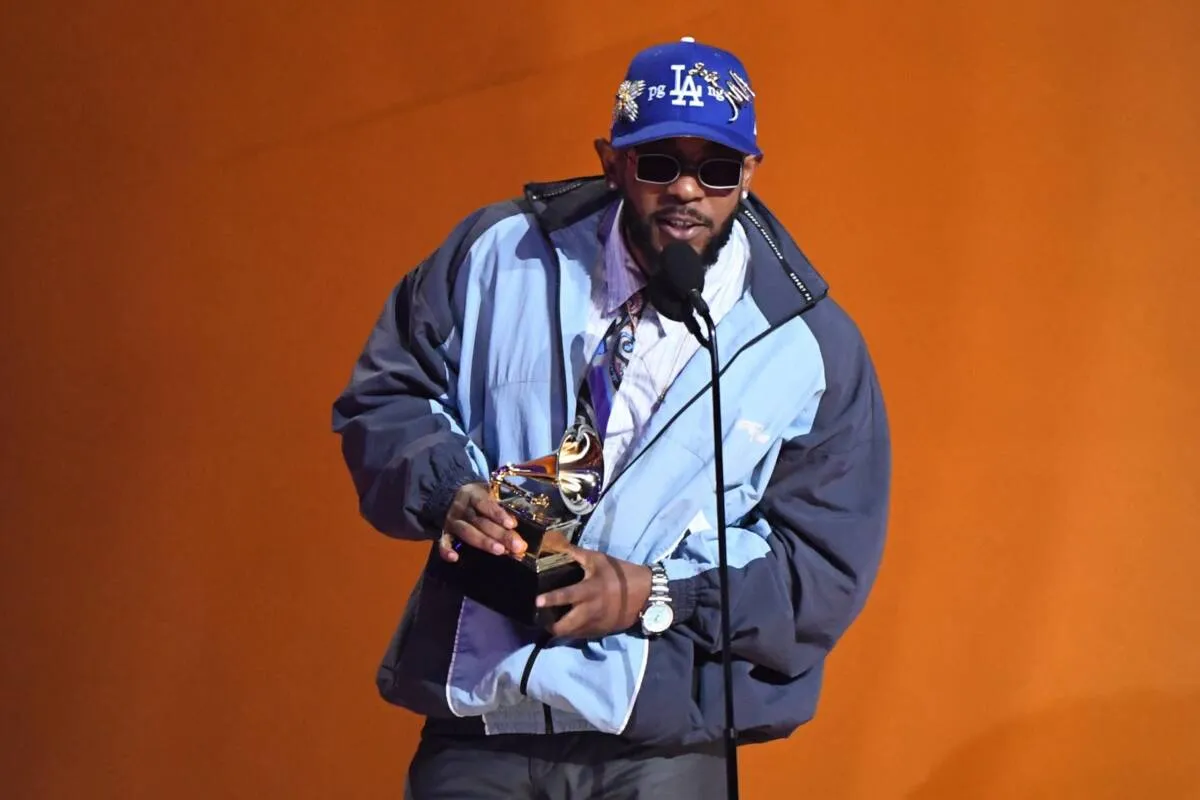 Kendrick Lamar brilha no Grammy 2025 e leva três prêmios com ‘Not Like Us’ Kendrick Lamar brilha no Grammy 2025 e leva três prêmios com ‘Not Like Us’