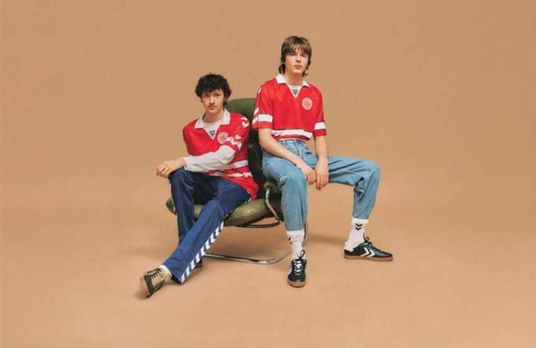 Hummel relança icônica camisa da Dinamarca de 1988