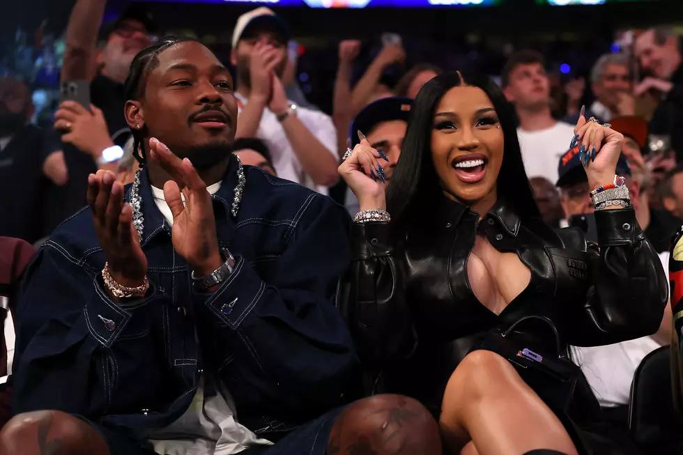 Cardi B assume namoro com Stefon Diggs