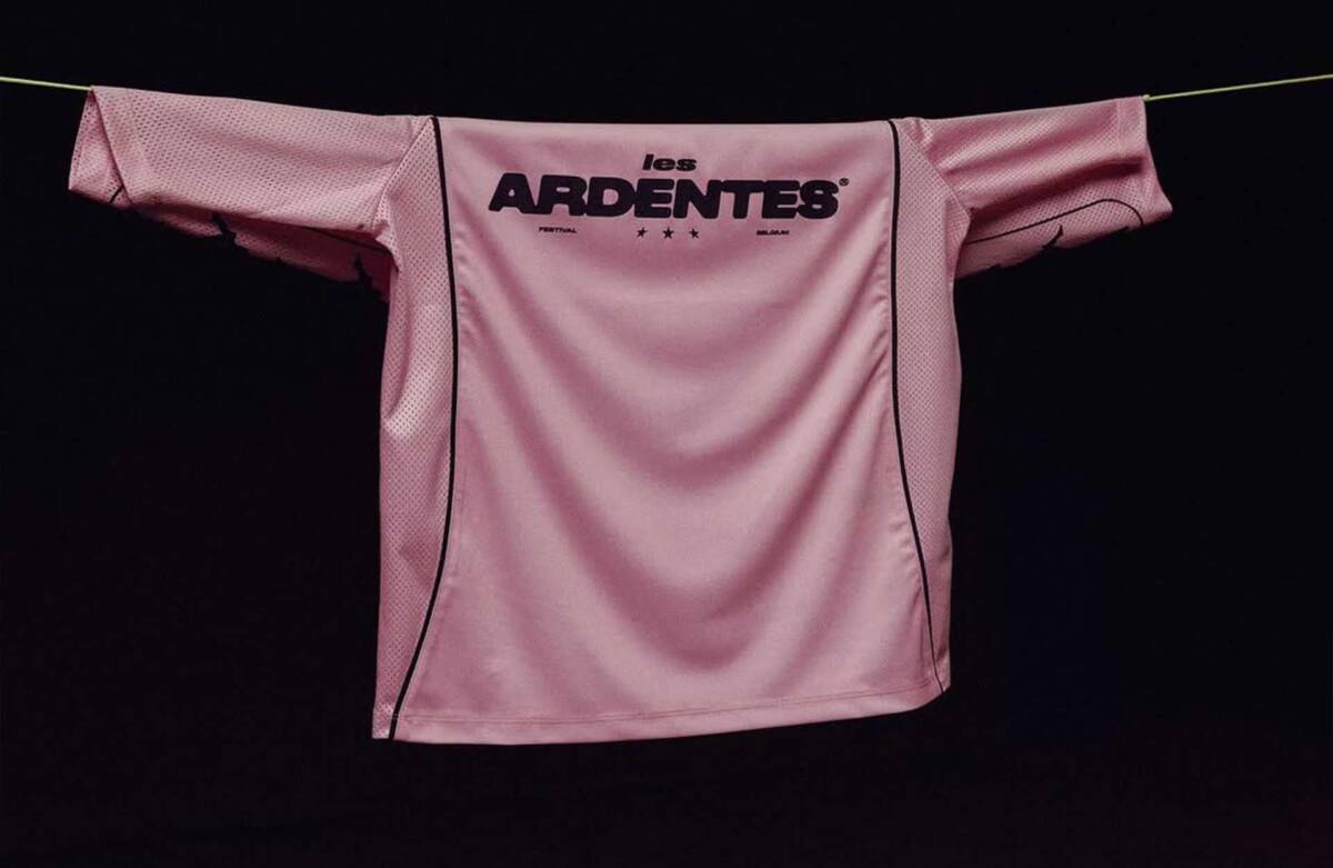 Kappa relança collab com festival Les Ardentes