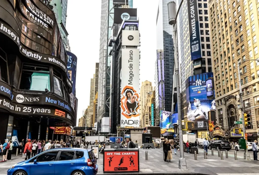 Mago de Tarso é destaque na Times Square como artista RADAR do Spotify